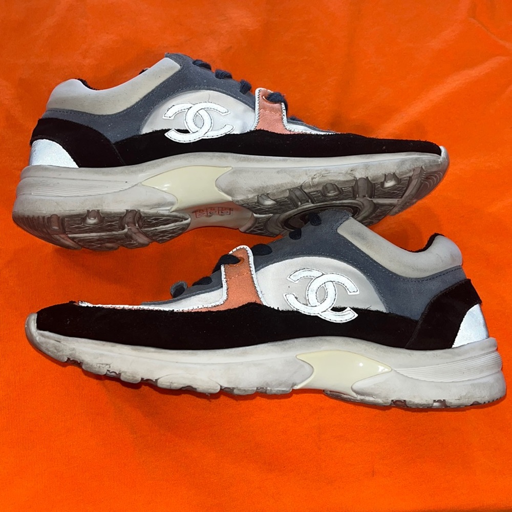 Chanel CC logo sneaker Blue/Orange Size 40